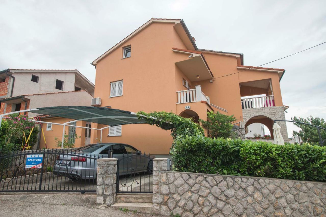 Apartament Apartman Lana Omišalj Zewnętrze zdjęcie
